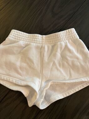 Aritzia Women's Sweat Shorts - PERFECT Lounge Style